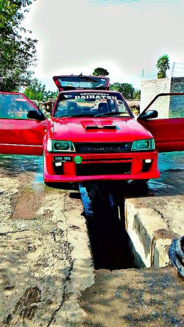 daihatsu-charade-1985-big-0