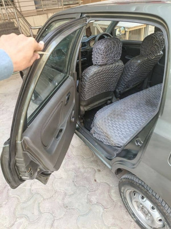 suzuki-alto-2010-big-11