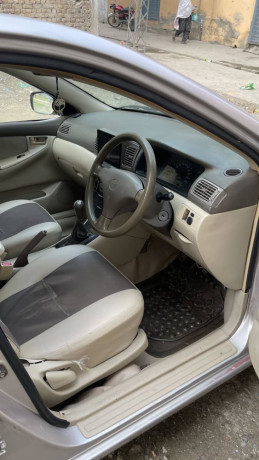 toyota-carolla-gli-2006-big-15