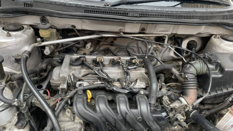 toyota-carolla-gli-2006-big-8
