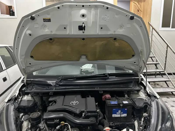 toyota-vitz-model-2015-impreg-2018push-start-big-8