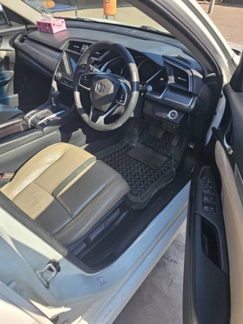 honda-civic-oriel-2018-big-5