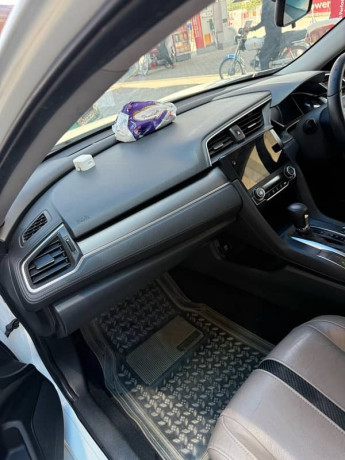 honda-civic-oriel-2018-big-8