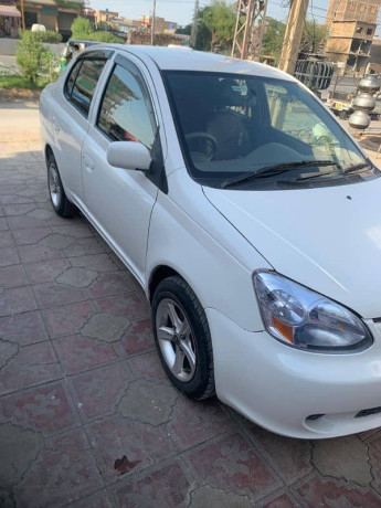 toyota-platz-2004-big-12