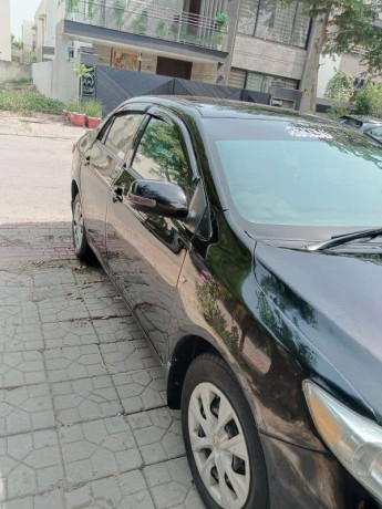 toyota-corolla-xli-2011-urgent-for-sale-big-1