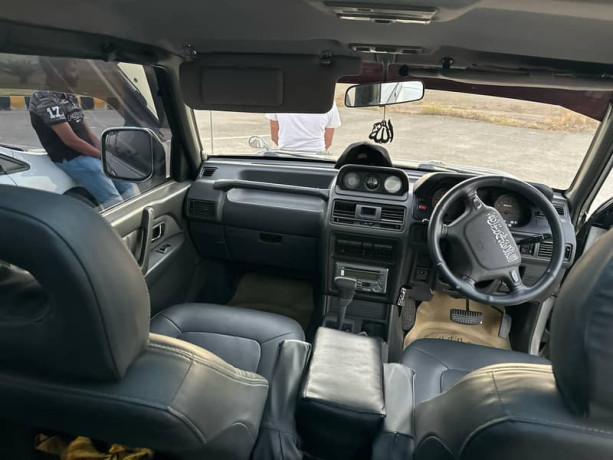 mitsubishi-pajero-exceed-35-1994-big-6