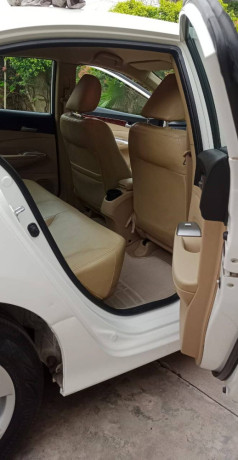 honda-city-15-i-vtec-prosmatec-2021-big-9