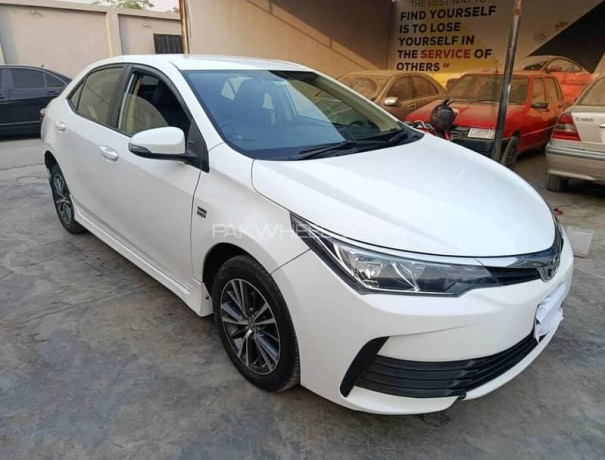toyota-corolla-altis-2019-big-0