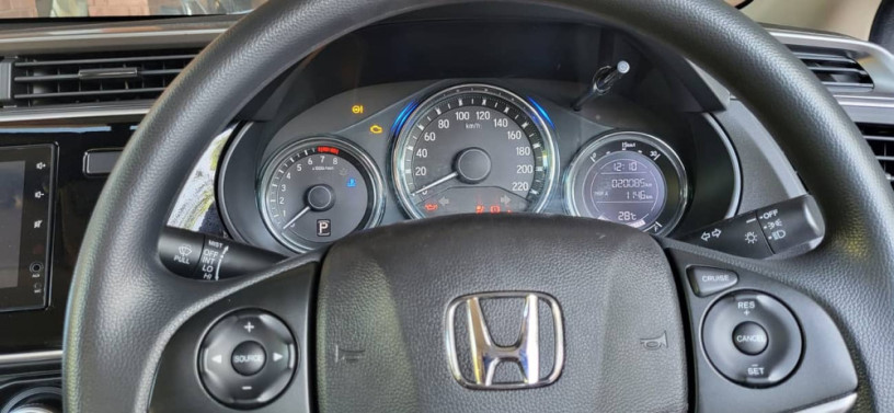 honda-city-ivtec-2022-big-6