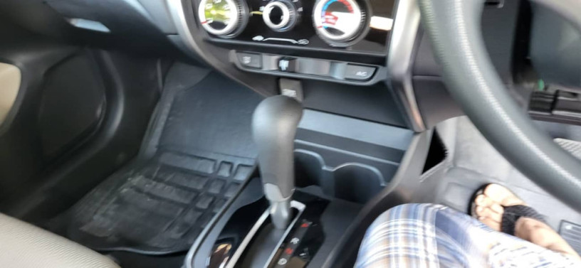 honda-city-ivtec-2022-big-5