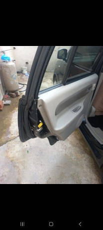 suzuki-alto-2007-big-9