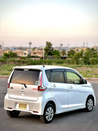 mitsubishi-ek-custom-2015-big-14