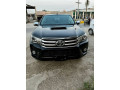 toyota-hilux-revo-v-automatic-30-2017-small-2