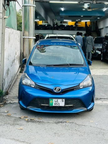 toyota-vitz-2014-big-2