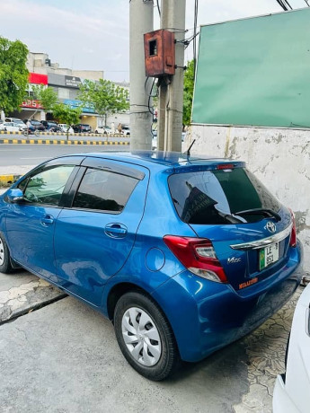 toyota-vitz-2014-big-3