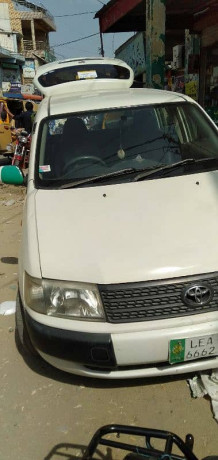toyota-probox-2000-big-2