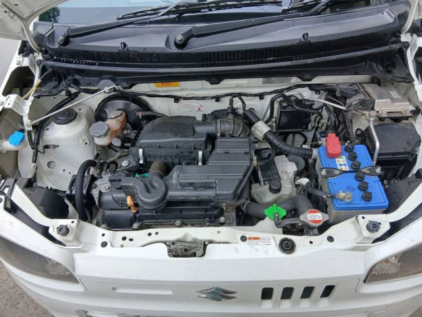 suzuki-alto-2022-big-13