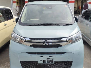 mitsubishi-ek-wagon-2022