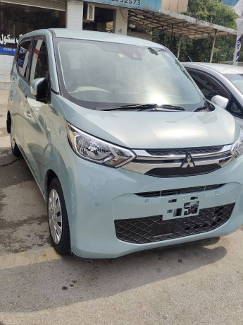 mitsubishi-ek-wagon-2022-big-1