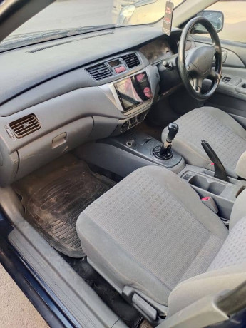 mitsubishi-lancer-2005-big-4