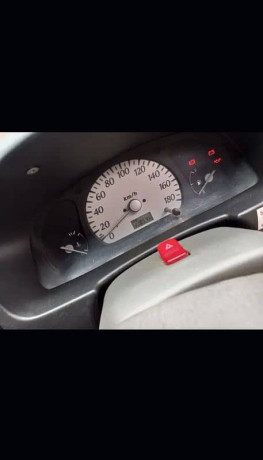 suzuki-alto-2011-big-0