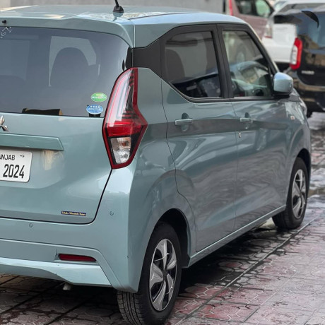 mitsubishi-ek-wagon-big-5