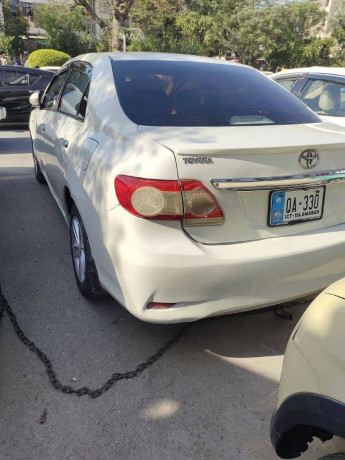 toyota-corolla-gli-2008-big-3