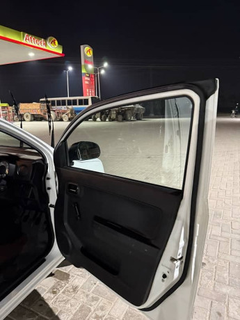 suzuki-alto-2022-big-9