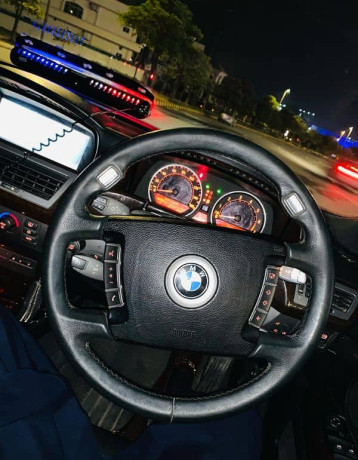 bmw-20022006-big-13