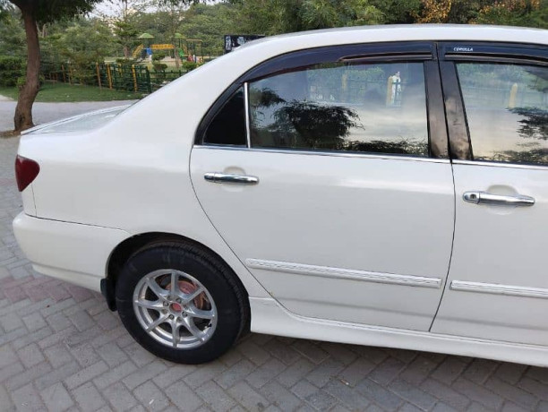 toyota-corolla-20-d-2004-big-4