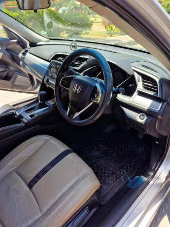 honda-civic-18-i-vtec-cvt-2017-big-8