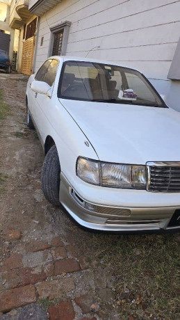 toyota-crown-1995-royal-saloon-big-15