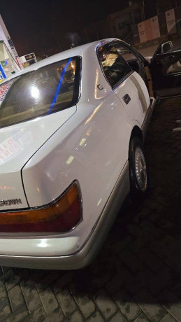 toyota-crown-1995-royal-saloon-big-8