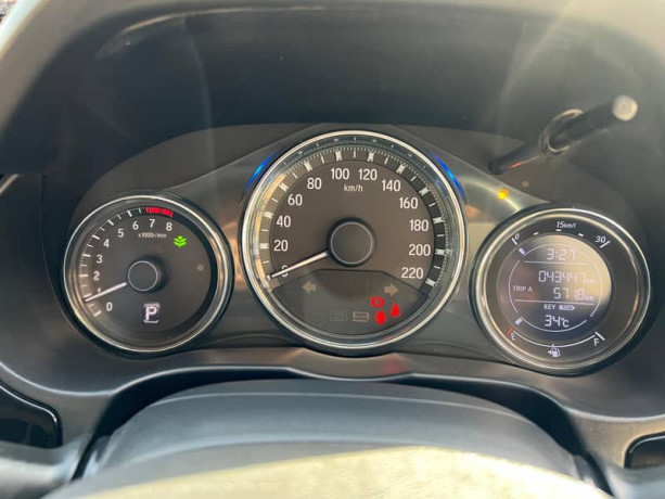 honda-city-aspire-2023-big-8
