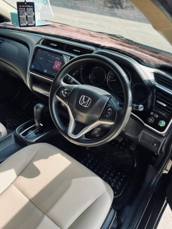 honda-city-aspire-2023-big-13