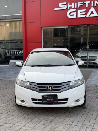 honda-city-2013-15-aspire-manual-big-2