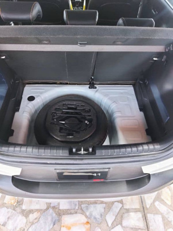 kia-stonic-2024-big-8