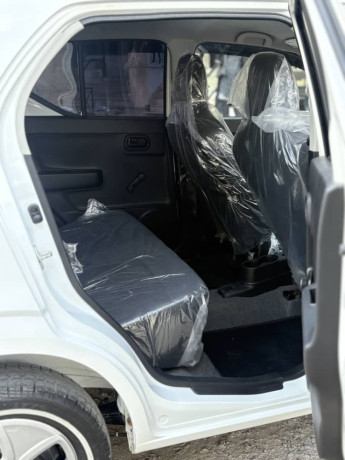 suzuki-alto-vxr-2024-big-10