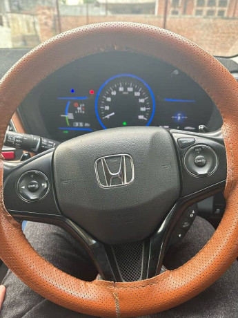 honda-vezel-2016-big-8