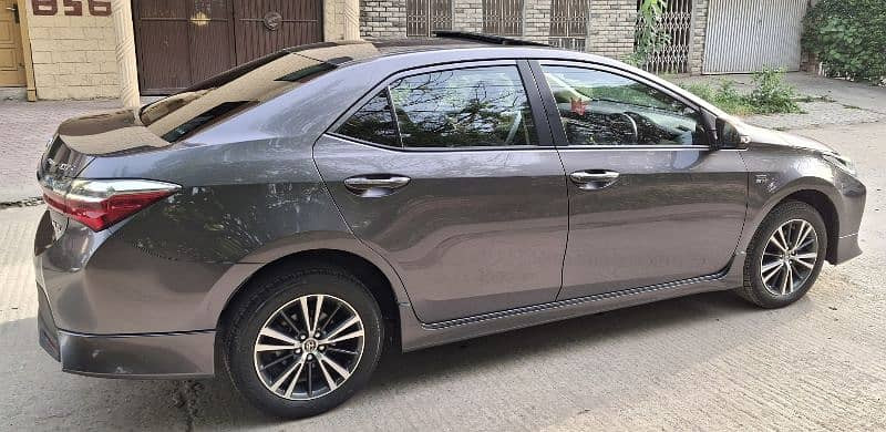 toyota-altis-16-2022-special-edition-brand-new-car-big-2