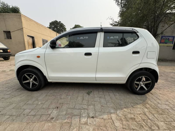 suzuki-alto-vxr-2022-model-big-7