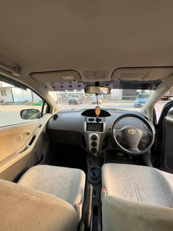 toyota-vitz-2008-big-7