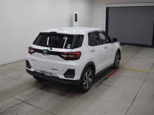 toyota-raize-z-package-2020-big-2