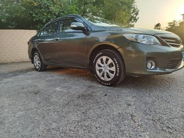 toyota-corolla-gli-2012-big-4
