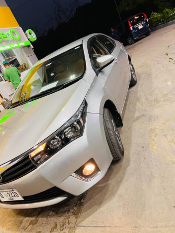toyota-corolla-gli-automatic-13-vvti-2015-big-6