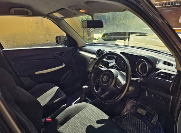 suzuki-swift-2022-big-12