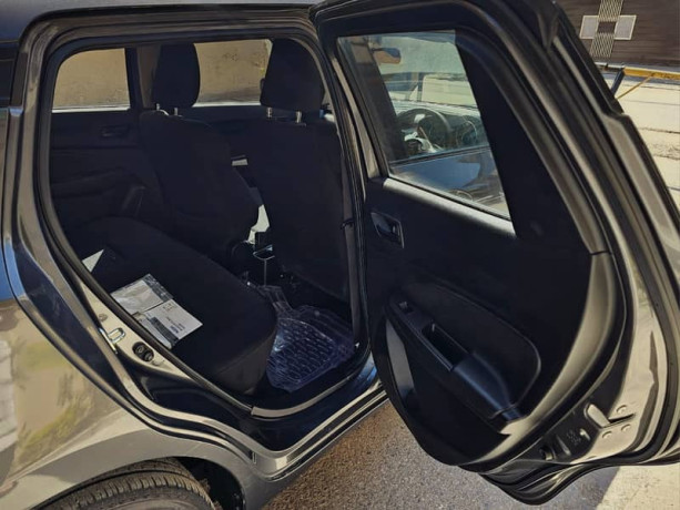 suzuki-swift-2022-big-8
