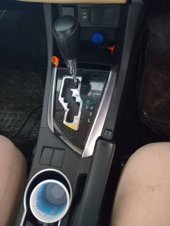 toyota-corolla-altis-2018-big-7