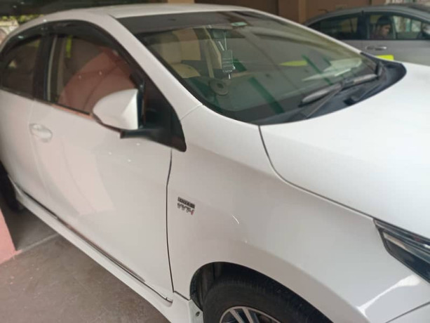 toyota-corolla-altis-2018-big-3