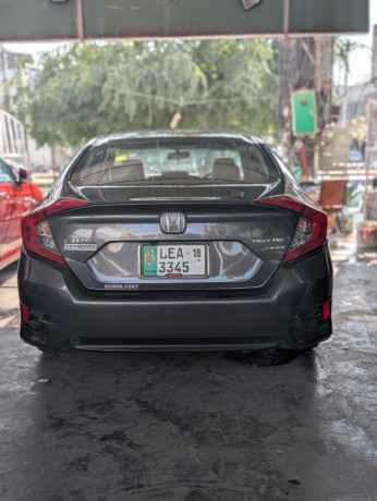 honda-civic-2018-18-oriel-big-1